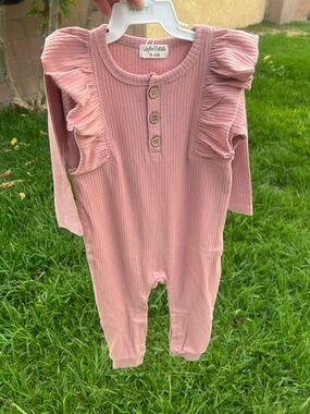 Sofia Mila Pink Ruffle Ribbed Baby Footie